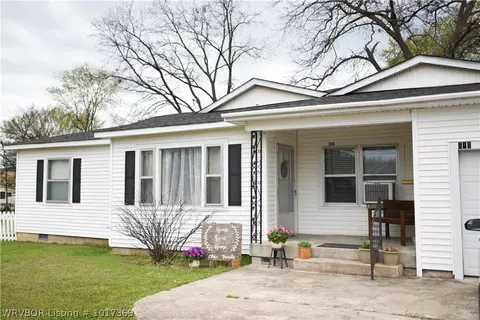 310 5th St, Paris, AR 72855 photo 1