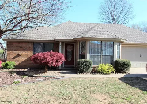 906 Harrell St, Alma, AR 72921 photo 2