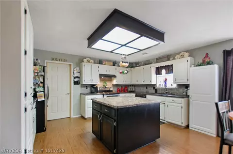 9409 Bridgeford Cir, Fort Smith, AR 72908 photo 4