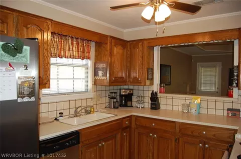 1509 Princeton Dr, Fort Smith, AR 72908 photo 5