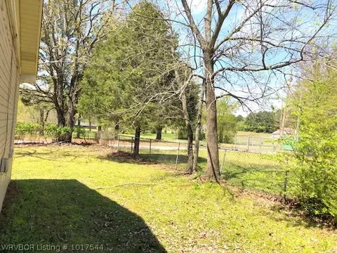 2506 Barbara Ln, Lavaca, AR 72941 photo 9