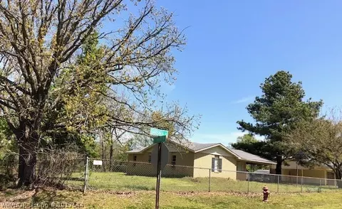 2506 Barbara Ln, Lavaca, AR 72941 photo 1