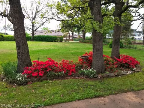3324 S 39th St, Fort Smith, AR 72903 photo 2
