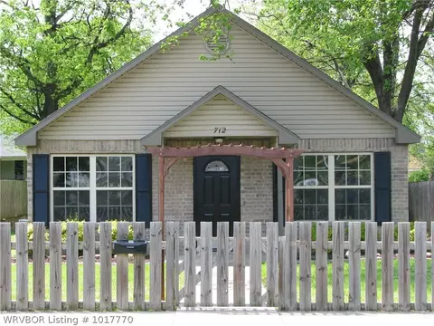 712 18th St, Fort Smith, AR 72901 photo 1