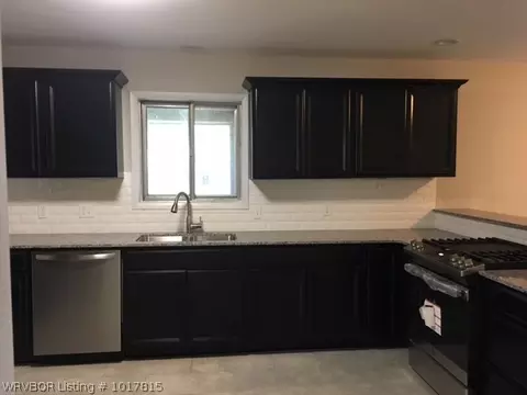 1303 W Main St, Lavaca, AR 72941 photo 9