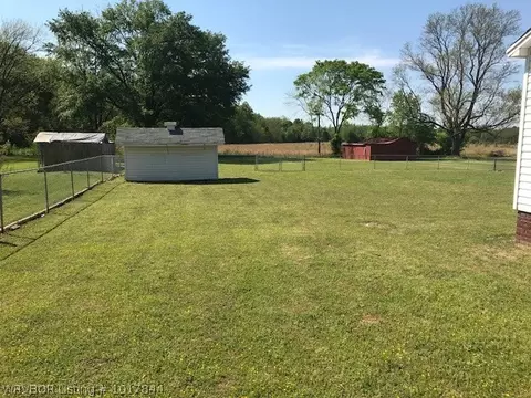 745 E Cherry St, Alma, AR 72921 photo 3