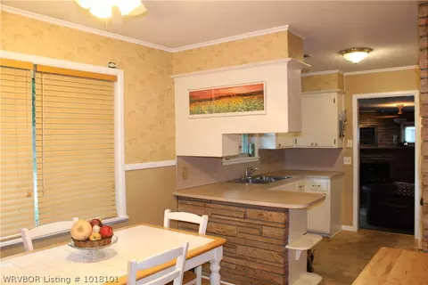 223 N 57th St, Fort Smith, AR 72903 photo 2