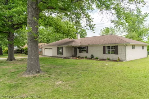 5926 Carthage St, Fort Smith, AR 72903 photo 1
