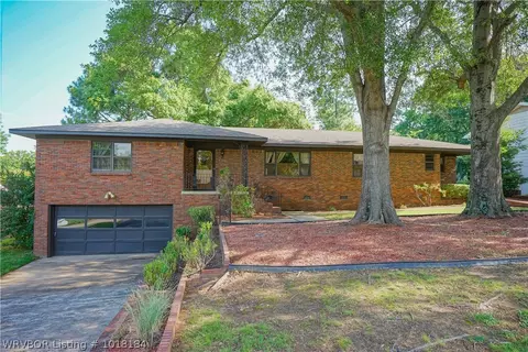 2415 Knoxville St, Fort Smith, AR 72901 photo 1