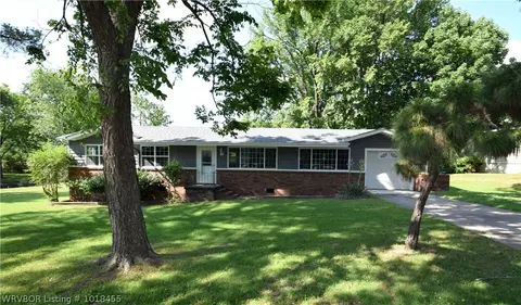 701 Martin Dr, Fort Smith, AR 72908 photo 1