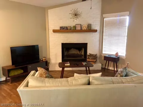 601 Heather Way, Barling, AR 72923 photo 5