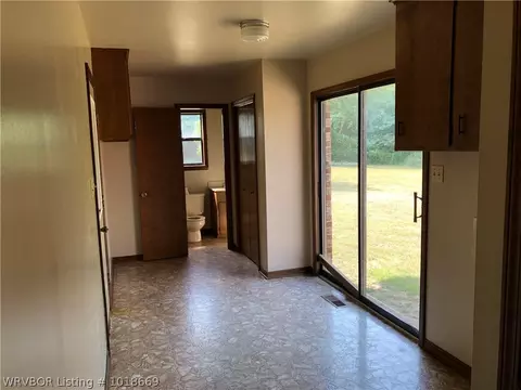 398 E County Rd, Magazine, AR 72943 photo 14