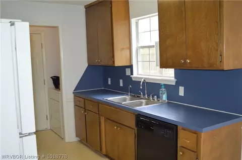 2005 N 34th St, Fort Smith, AR 72904 photo 8