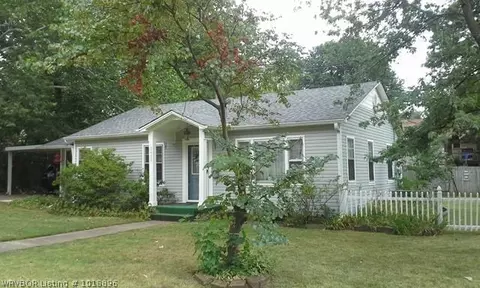 2420 S St, Fort Smith, AR 72901 photo 1