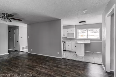8001 Hermitage Dr, Fort Smith, AR 72908 photo 6
