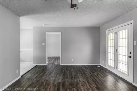 8001 Hermitage Dr, Fort Smith, AR 72908 photo 9