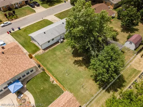 8001 Hermitage Dr, Fort Smith, AR 72908 photo 28