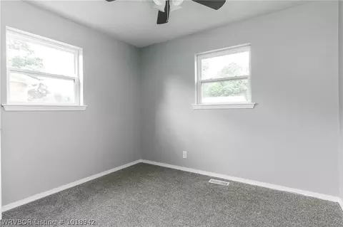 8001 Hermitage Dr, Fort Smith, AR 72908 photo 15