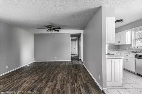 8001 Hermitage Dr, Fort Smith, AR 72908 photo 8