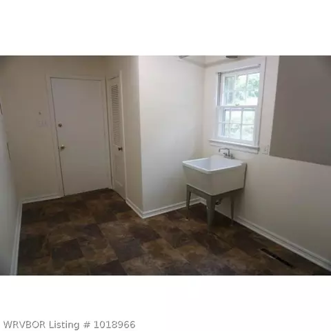 2205 Boston St, Fort Smith, AR 72901 photo 10