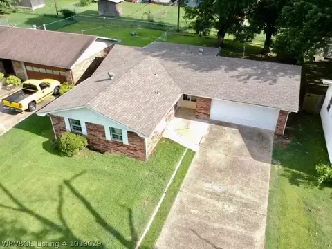 1700 Raleigh St, Fort Smith, AR 72901 photo 2