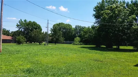404 Jonathan Ct, Hackett, AR 72937 photo 5