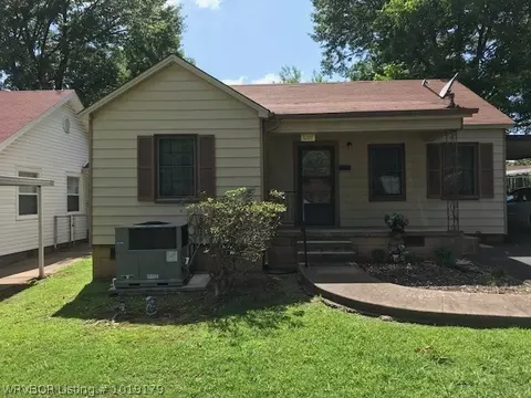 1021 N 45th St, Fort Smith, AR 72904 photo 1