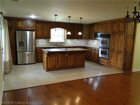 2711 Watson Rd, Greenwood, AR 72936 photo 3