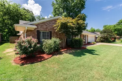 3022 Enid St, Fort Smith, AR 72903 photo 2