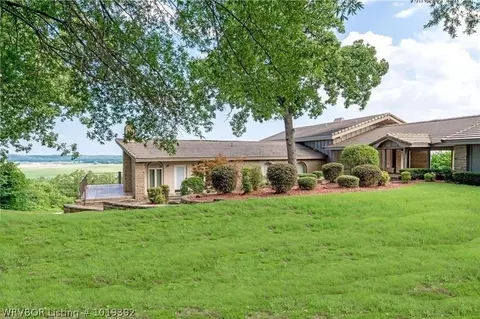 8401 Rosewood Dr, Fort Smith, AR 72903 photo 1