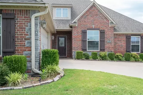5712 Williamson Pl, Fort Smith, AR 72916 photo 2