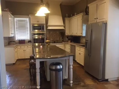 218 E Academy St, Paris, AR 72855 photo 5