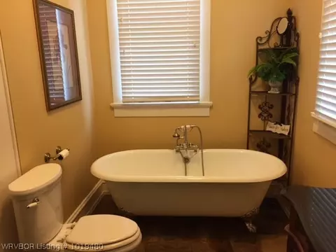 218 E Academy St, Paris, AR 72855 photo 22