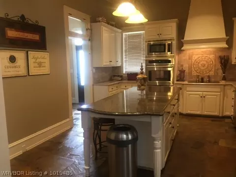 218 E Academy St, Paris, AR 72855 photo 6