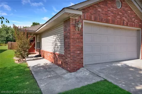 1908 Ingalls Ln, Alma, AR 72921 photo 2