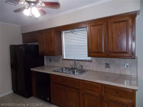 2405 Meadow Ln, Barling, AR 72923 photo 7