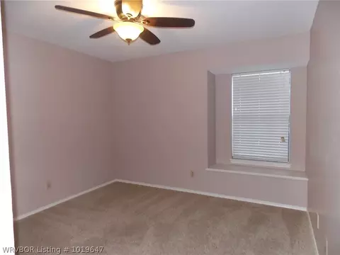 2405 Meadow Ln, Barling, AR 72923 photo 12