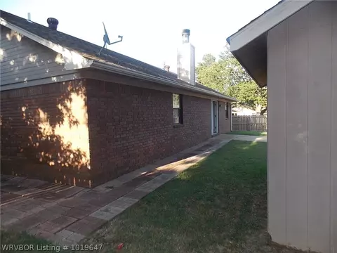 2405 Meadow Ln, Barling, AR 72923 photo 19