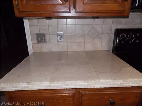 2405 Meadow Ln, Barling, AR 72923 photo 9