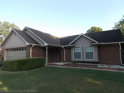 2405 Meadow Ln, Barling, AR 72923 photo 1
