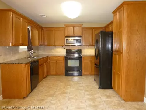 203 S 14th St, Lavaca, AR 72941 photo 11