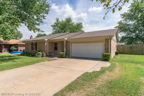 5700 Fresno St, Fort Smith, AR 72903 photo 2