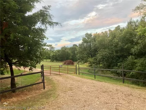 1204 Woods Rd, Hackett, AR 72937 photo 27