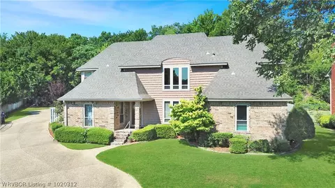 1508 Oak Knolls Cir, Fort Smith, AR 72903 photo 1