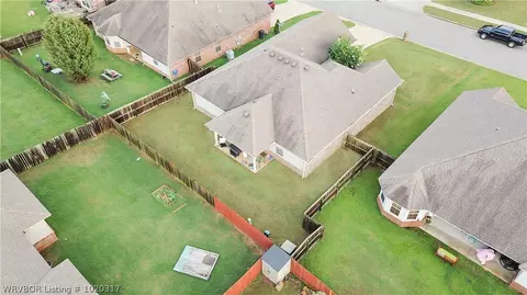 1816 Fairbanks Dr, Barling, AR 72923 photo 3