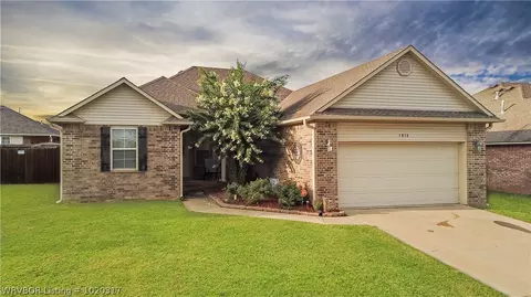 1816 Fairbanks Dr, Barling, AR 72923 photo 1