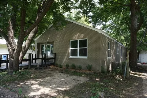 1318 N 36th St, Fort Smith, AR 72904 photo 1