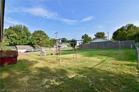 901 N St, Barling, AR 72923 photo 8