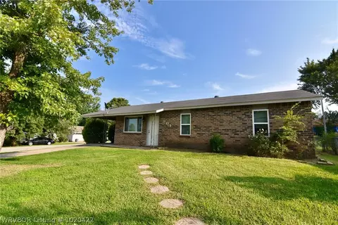 901 N St, Barling, AR 72923 photo 1