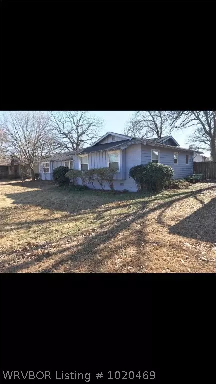 3918 Fresno St, Fort Smith, AR 72903 photo 2